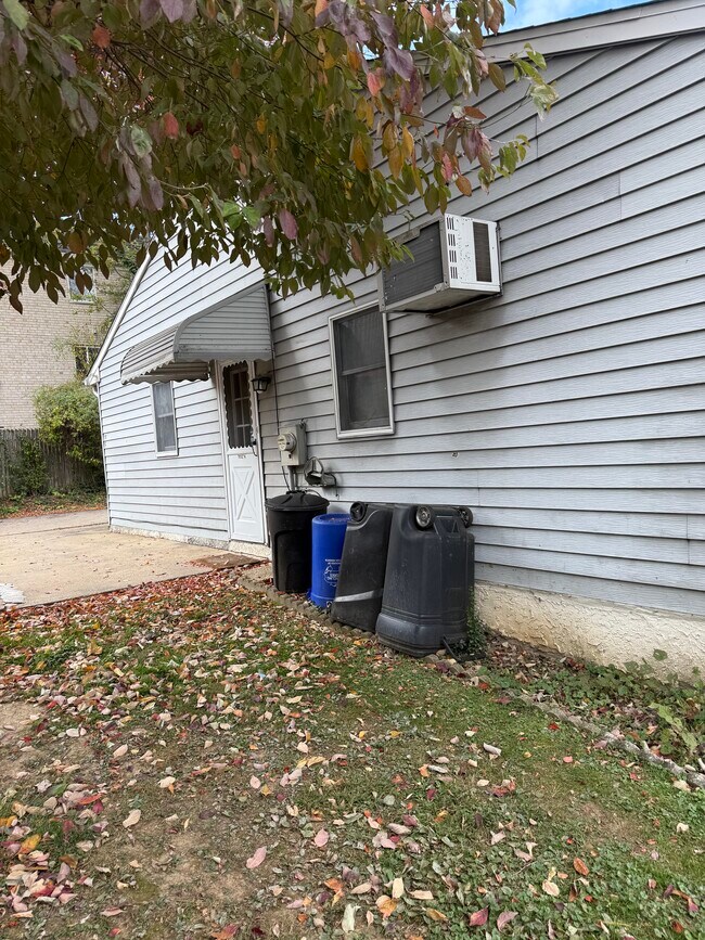 Photo - 251 Davis Ave