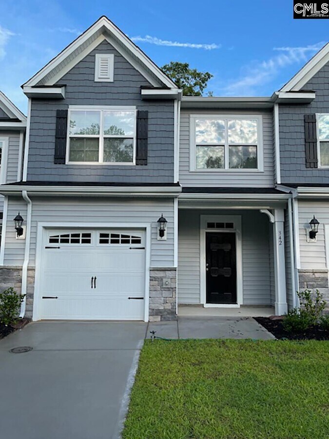 Photo - 342 Clarendon Ct Townhome