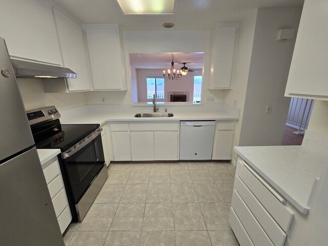 Photo - Beautifully Updated West Clairemont Townhome – Prime 92117 Location!