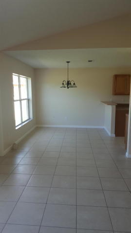 Photo - 529 SW Baoy Ave