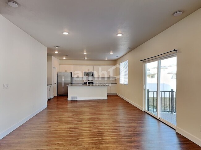 Photo - 2604 W 3340 S