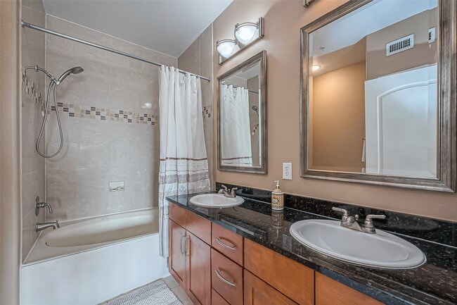 Building Photo - 2299 Lone Star Dr Unit 513