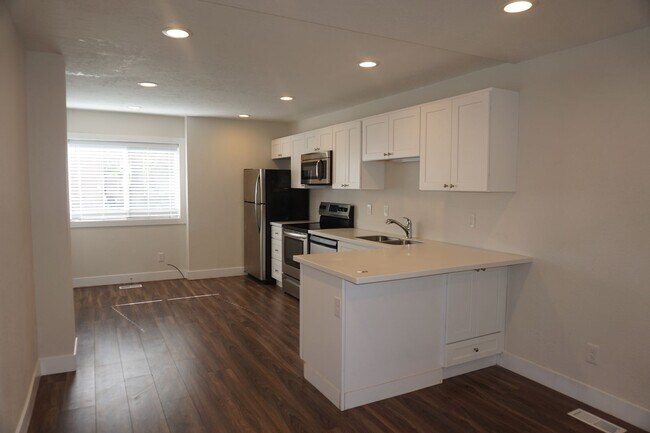 Photo - 500 E. Duplex Apartment Unit 1546