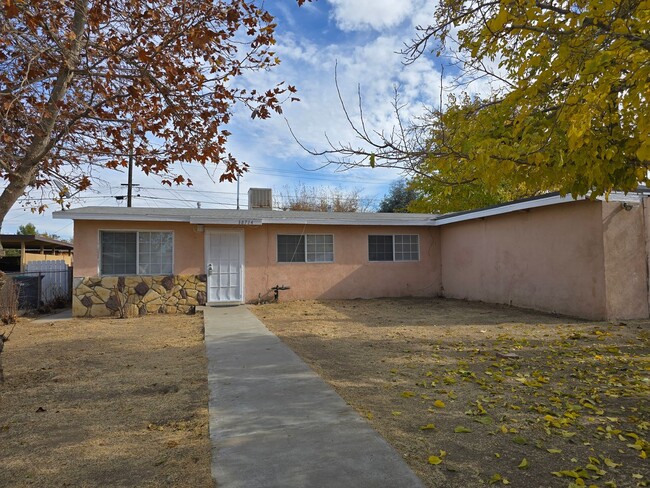 Charming 4-Bedroom Home in Palmdale – Move... - Charming 4-Bedroom Home in Palmdale – Move...