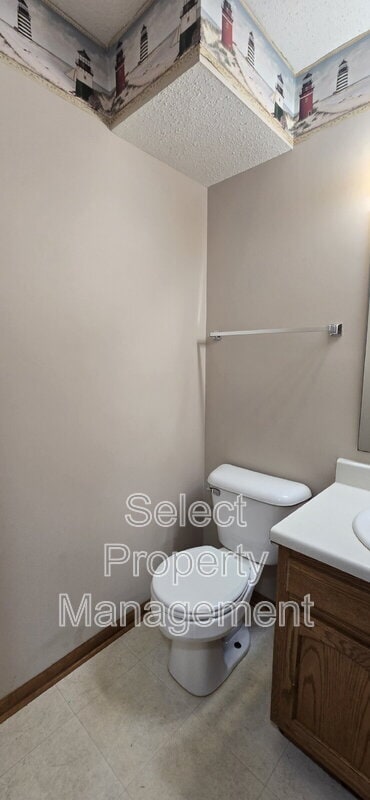 Photo - 3120 Pinoak Ct