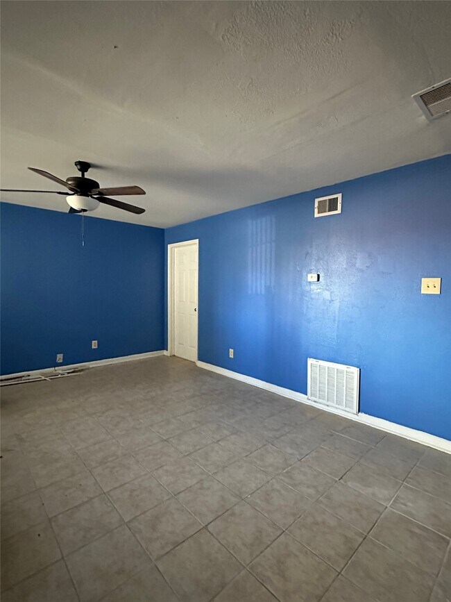 Photo - 516 Holiday Dr Unit 49