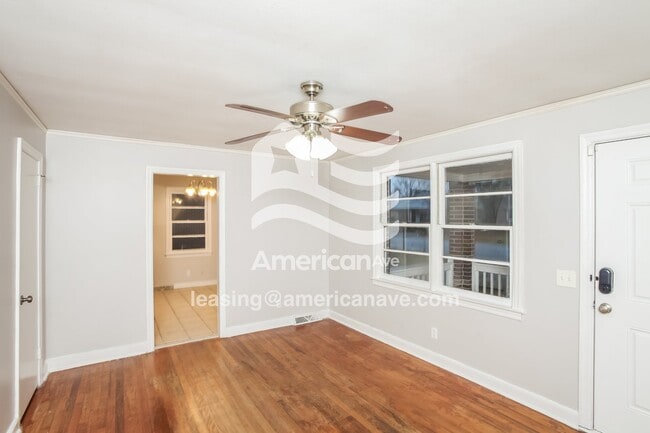 Photo - 2336 James St