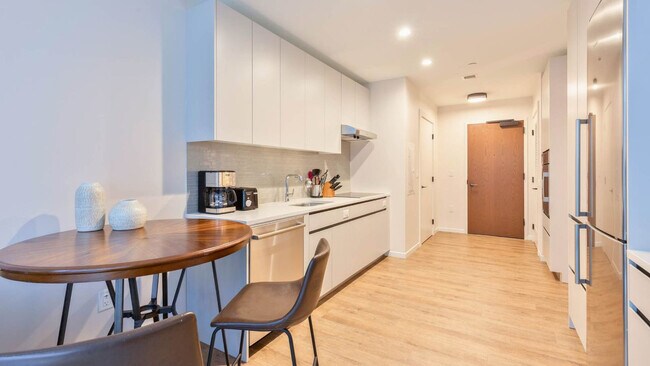 Photo - 131 Seaport Blvd Unidad SI FL9-ID1389217P