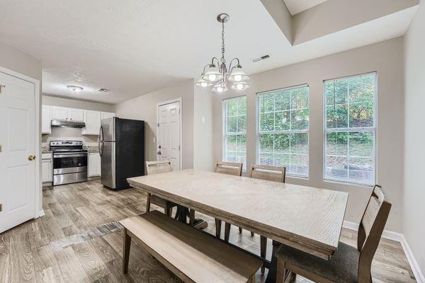 5485 Tunbridge Wells Rd