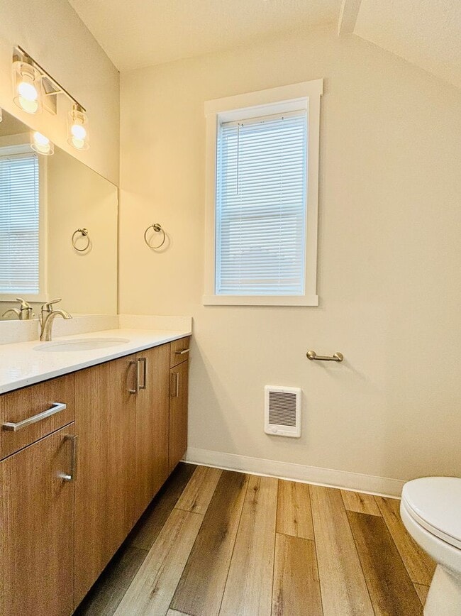 Photo - 2434 Leonard Ln