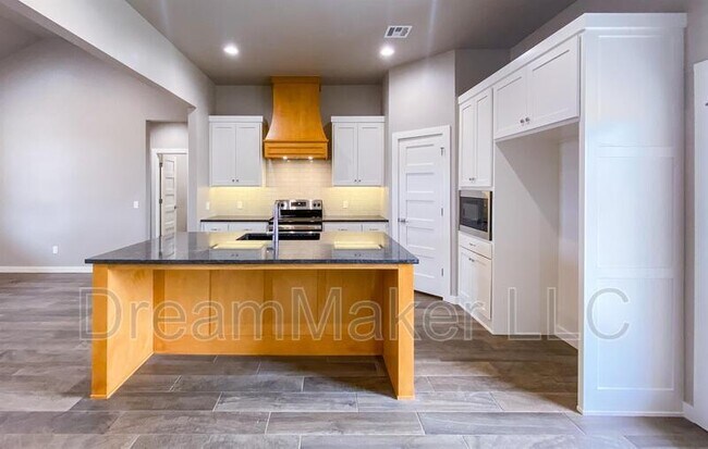 Photo - 917 Apple Blossom Way