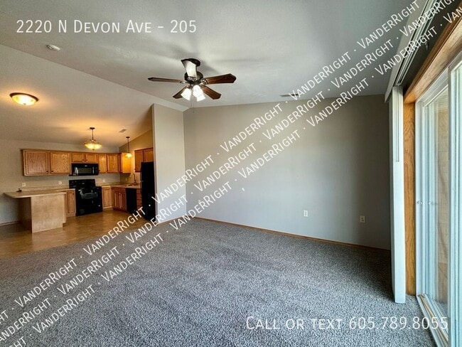Photo - 2220 Devon Ave Unidad 205