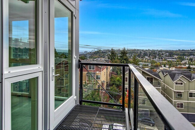 Fremont View: Modern Classic Collection
