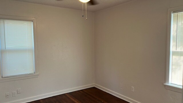 Photo - 210 W Kittyhawk Dr