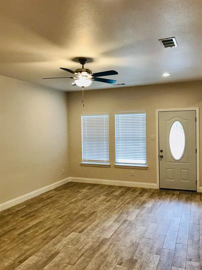 Photo - 2812 Bourland St