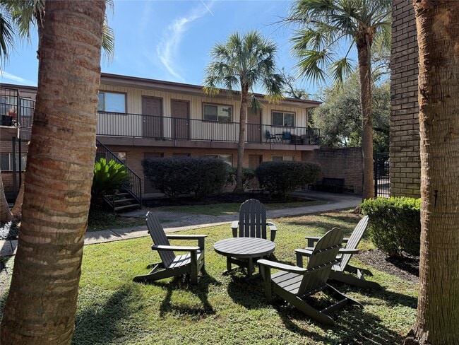 Photo - 1530 Heights Blvd Unit 9