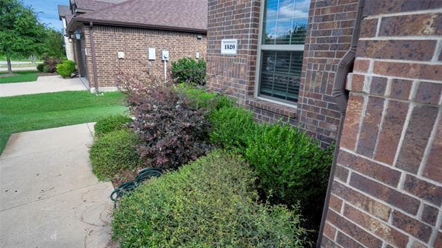 1520 Summit View Ln