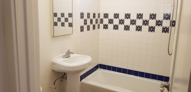 Photo - Cozy Casitas in Golden Hill - Close to All Unit 2426.5