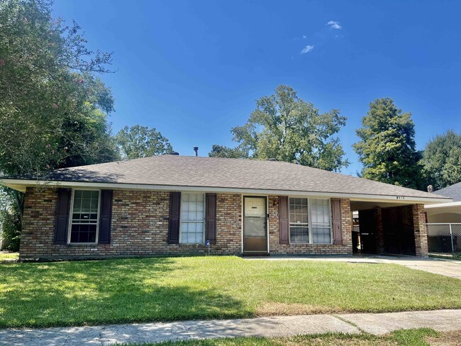 Building Photo - 2141 Shady Oaks Dr Rental