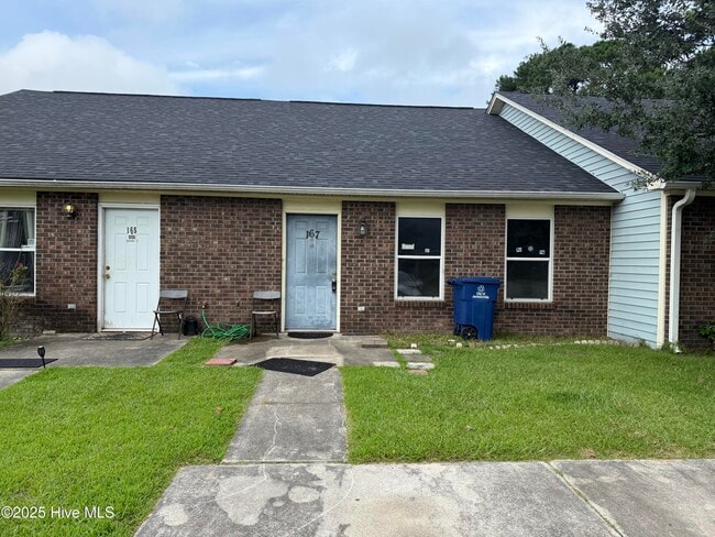 Building Photo - 167 Marlene Dr Rental