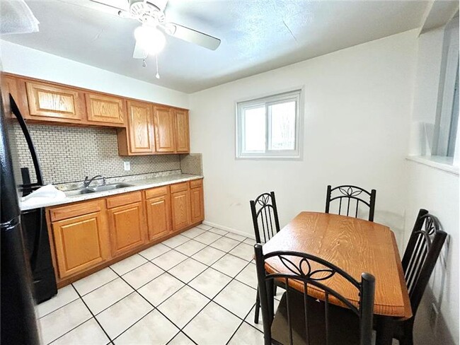 Photo - 301 Martin Ave Unit 7