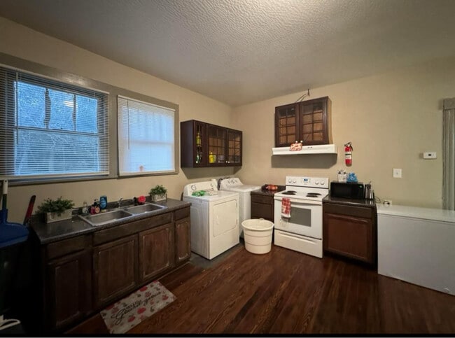 Photo - 721 Pearl River Ave Unit A