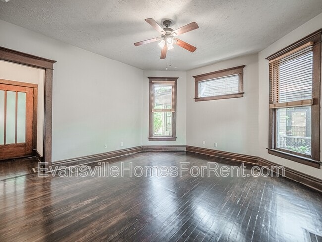 319 Adams Ave