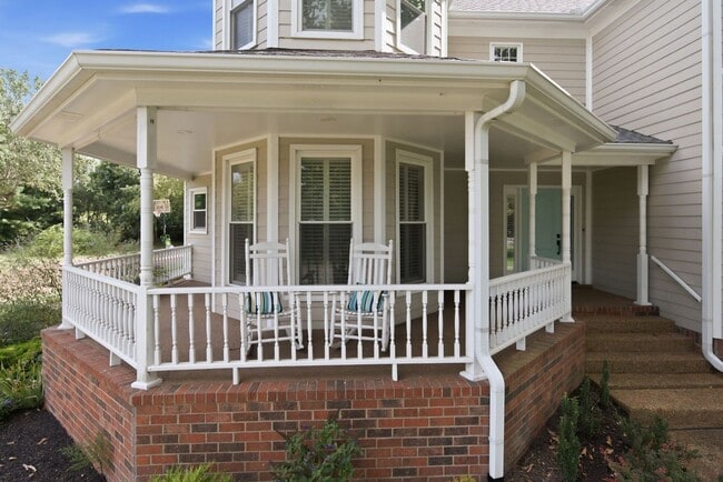 Photo - 1733 Carriage Ct