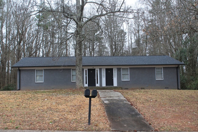 Building Photo - 1213 Old Plank Rd Rental