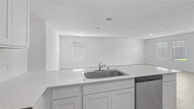 Photo - 628 Haskell Dr