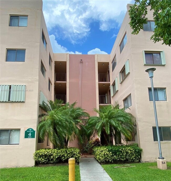 Photo - 8520 SW 133rd Avenue Rd Unit 309