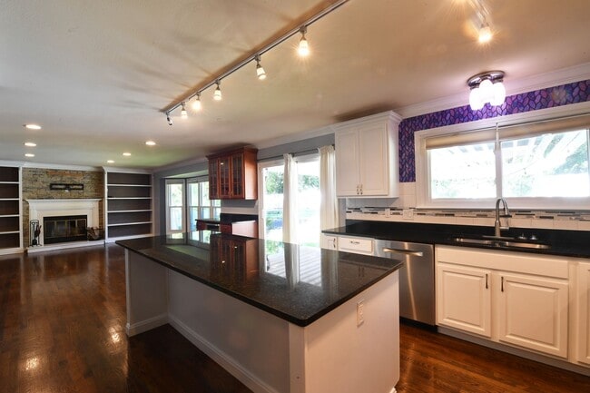 Photo - 1419 Sawyers Trail Ct