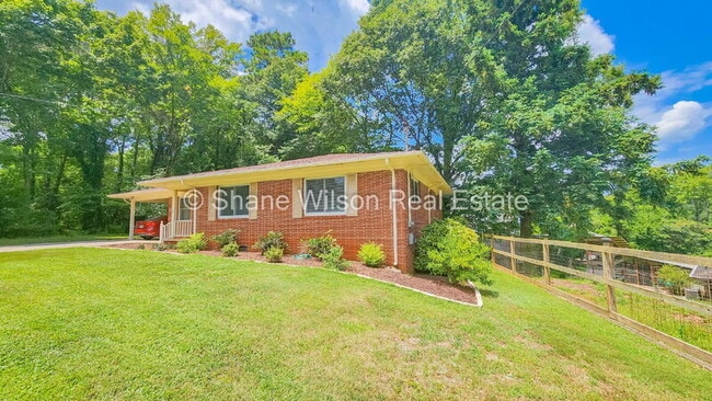 Photo - 916 Hardwick Cir