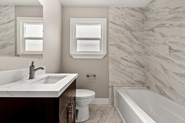 Photo - 8525 17th Ave NW