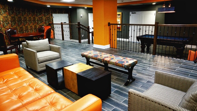 Photo - 595 River Rd