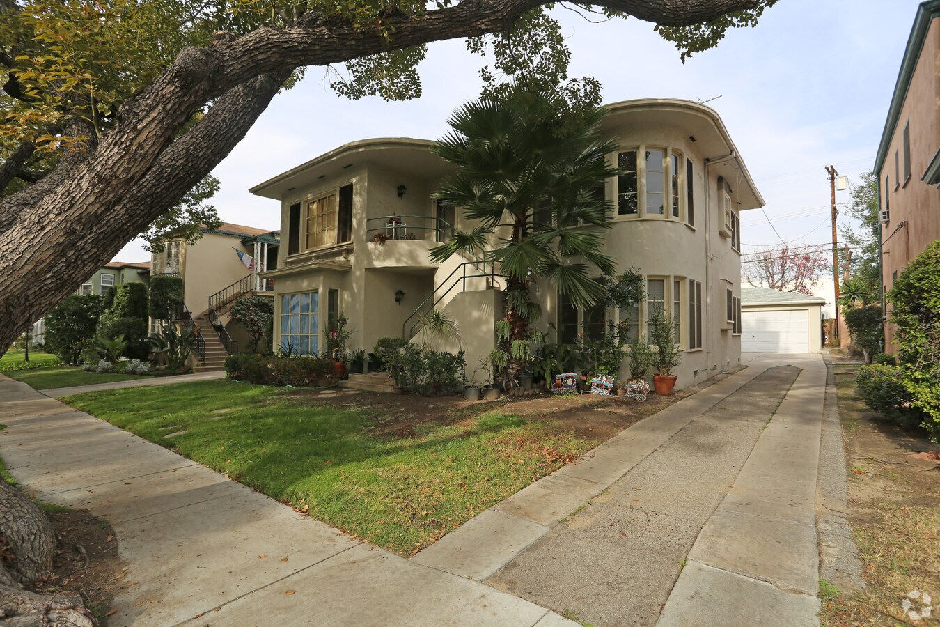 Photo - 815 E Doran St