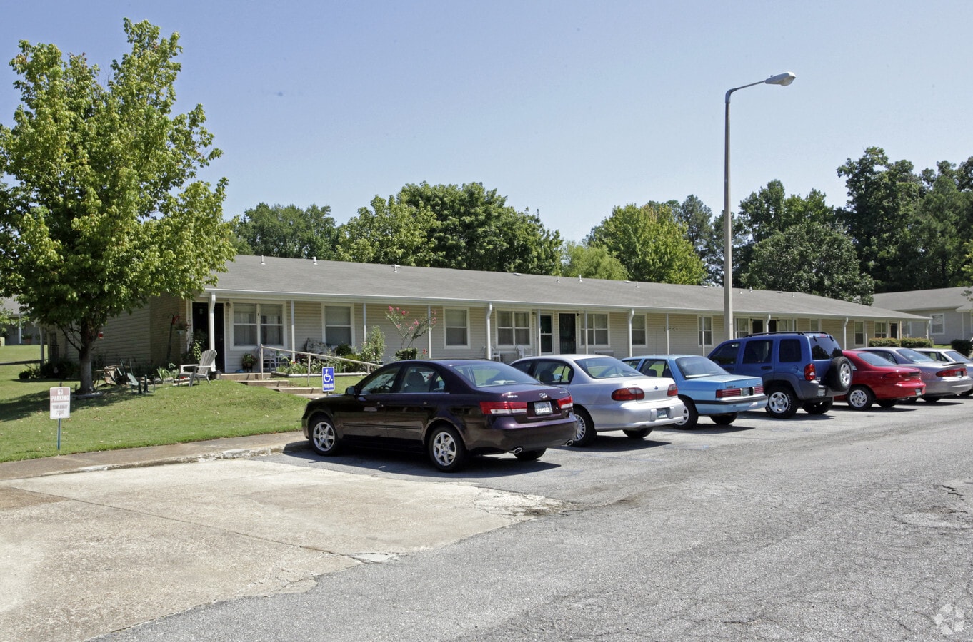 Photo - Northlake Apartments