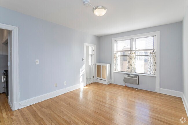 Studio - 330 SF - The Shawmut