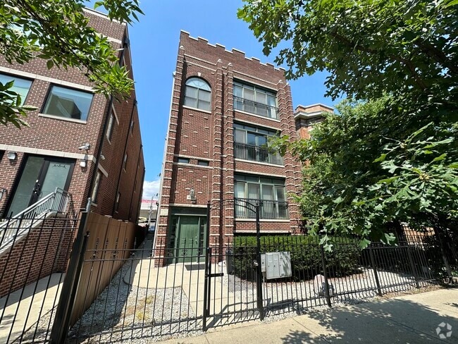 Building Photo - 4726 N Winthrop Ave Unit G Rental