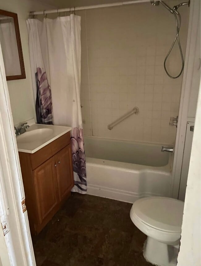 Photo - 411 W Main St