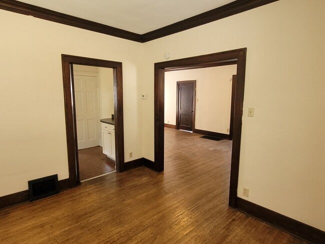 Photo - Charming home DOWNTOWN, steps from Columbia College