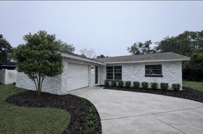 Building Photo - Fully Renovated 3-Bedroom Home with Garage in Orlando