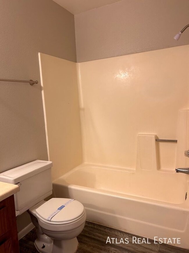 Photo - 3060 E Cicero St Unit 202