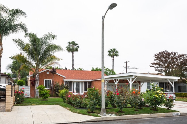 Photo - 12737 Hatteras Street