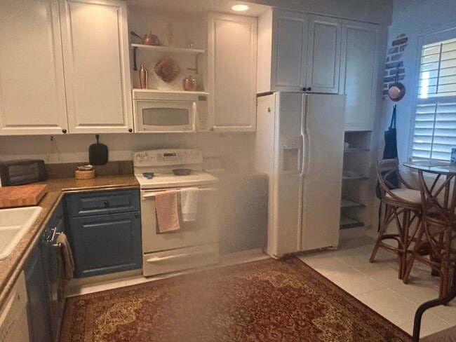 Photo - 22 Harbour Isle Dr W Unit 201