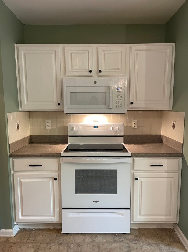 Photo - 9317 Tewkesbury Ct