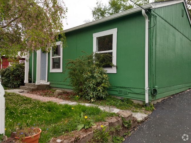 Building Photo - 5019 S Fletcher St Rental