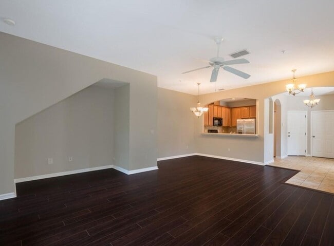 1925 Sunset Palm Dr