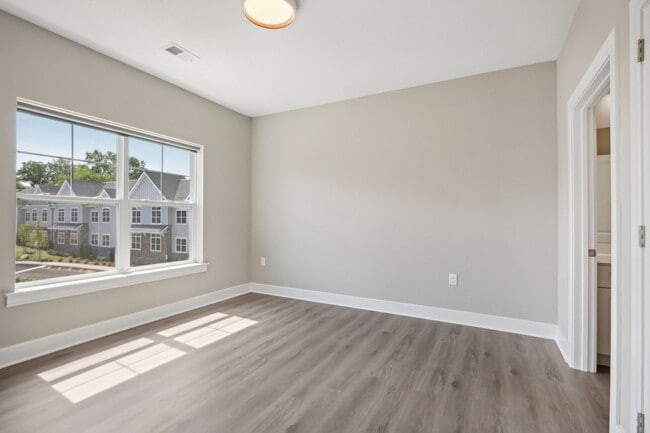 Regency @ Menlo Park Terrace