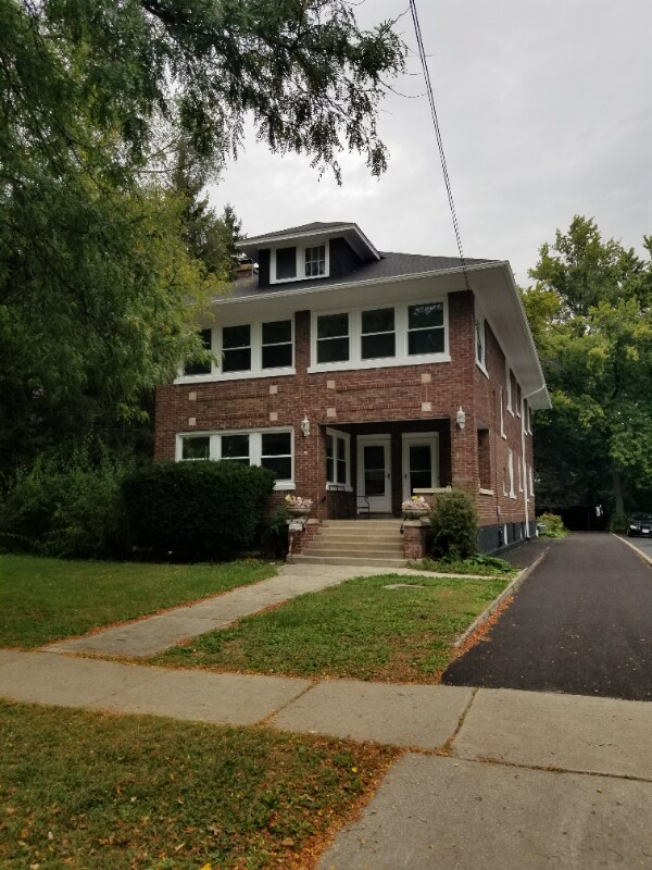 Photo - 1101 W Cossitt Ave Unit Apt. 1